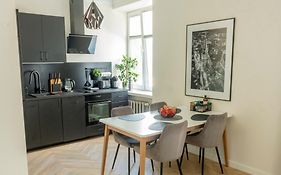 Stylish Apartment In The Heart Of Tallinn, Free Parking